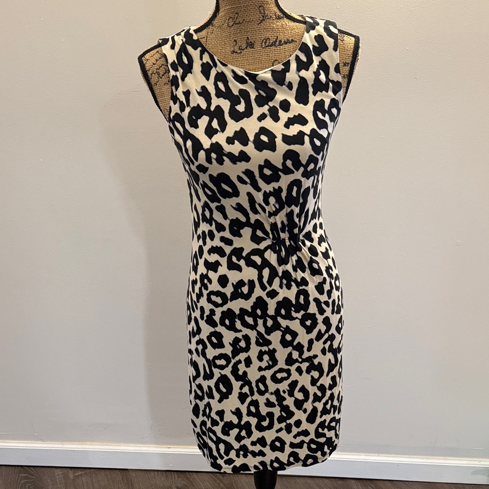 Cute Sleeveless Loft animal print Sheath Dress with cinch at waist